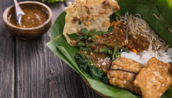 Sego Pecel Bu Wiryo, Kuliner Jogja Legendaris